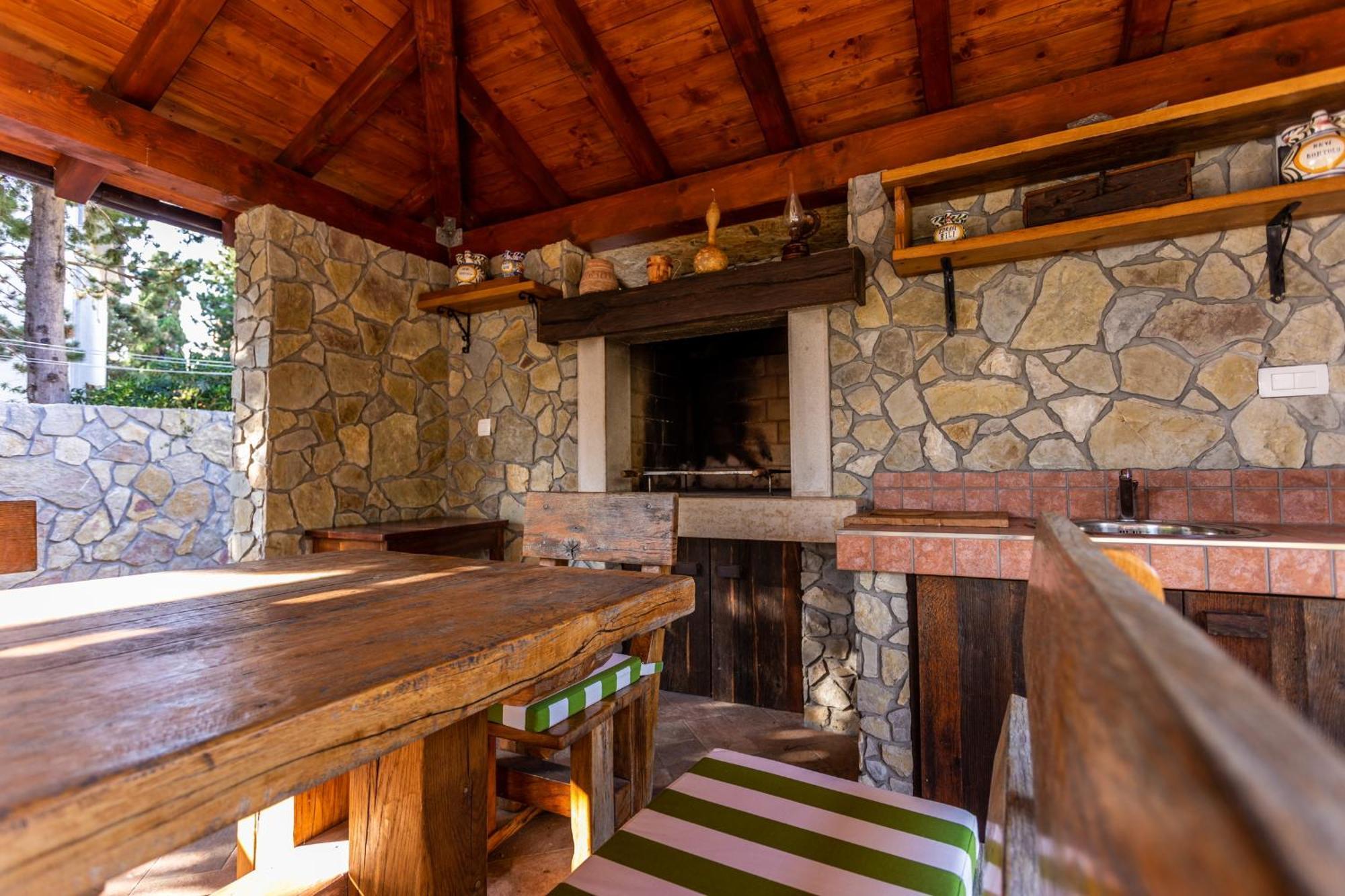 Apartmani Velnic Baska  Bagian luar foto